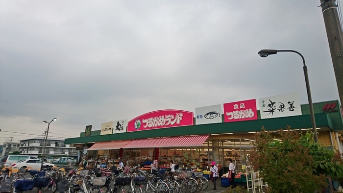 マックスバリューエクスプレス東大和店(スーパー)まで183m メゾン・ド・ベル