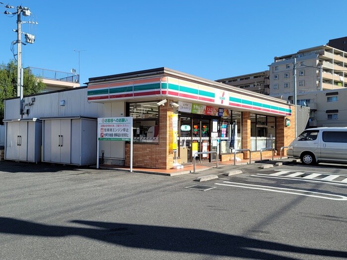 セブンイレブン　新座栗原1丁目店(コンビニ)まで576m リブリ・マープル久留米