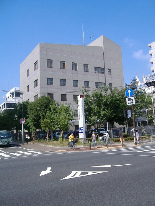 保土ヶ谷警察署(警察署/交番)まで120m バロール横浜