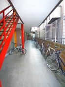 駐輪場 CASA　COLZA幕張