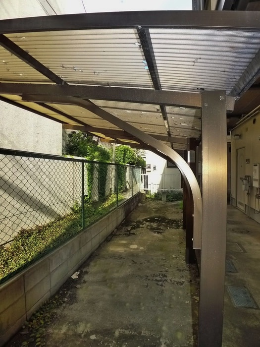 駐輪場 メゾン中山