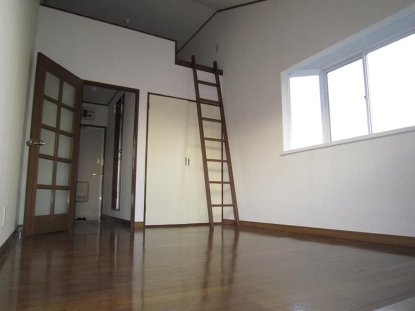 居室 レストハイツ