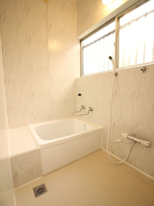 バス／シャワールーム等 上尾二ツ宮戸建