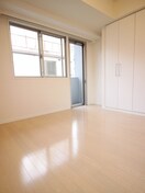 居室 コンフォリア市谷薬王寺