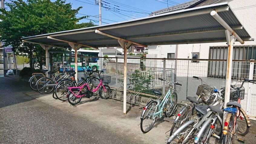 駐輪場 ＮＳビル