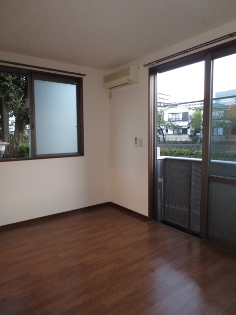 居室 シャルムヴェ－ル