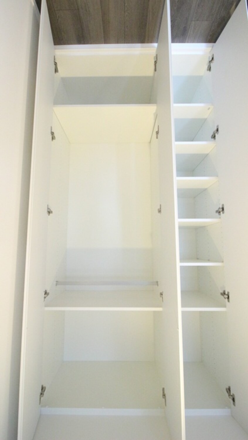 収納 プライムメゾン早稲田通り