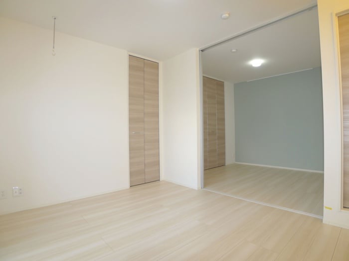 居室 ラウレア六町