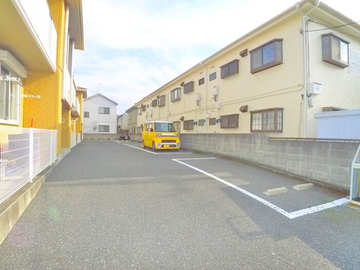 駐車場 リトル マーべルＢ