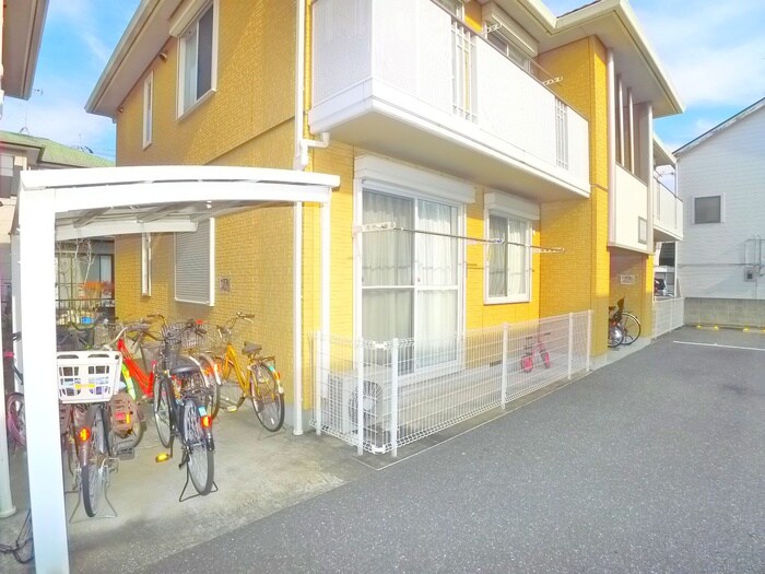 駐輪場 リトル マーべルＢ