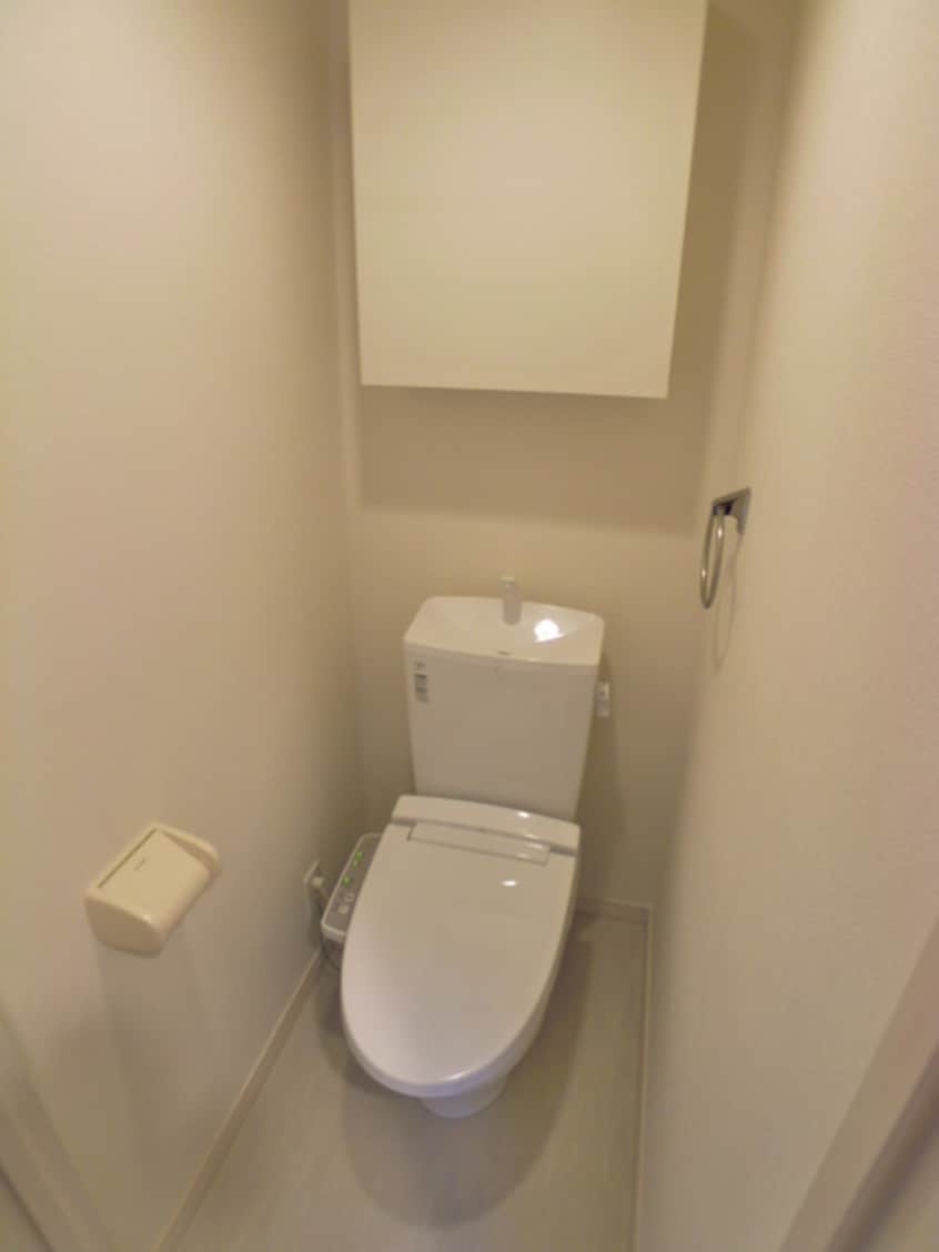 トイレ リブリ・ルームス弁天３