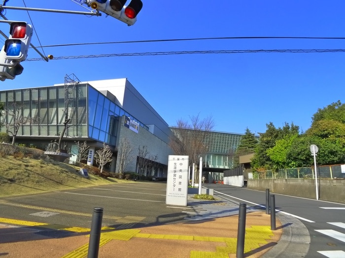 千葉市中央図書館(図書館)まで162m リブリ・ルームス弁天３