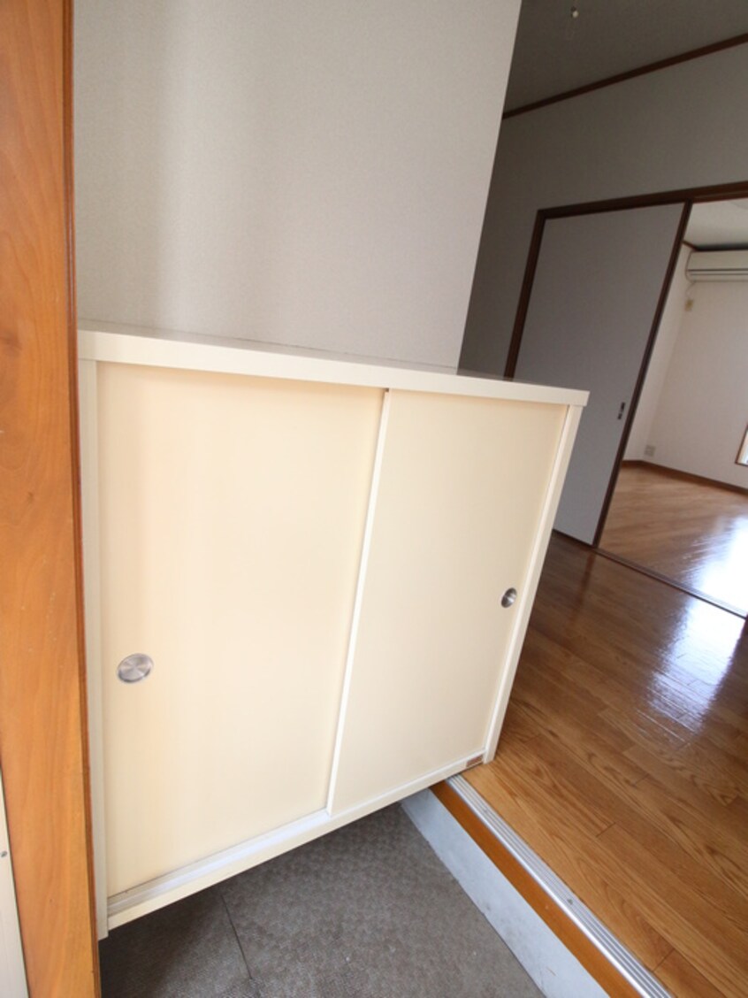 靴箱 ドミール杉田