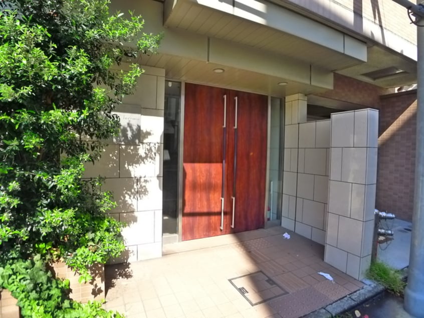 エントランス部分 ヴュ－テラス戸田公園