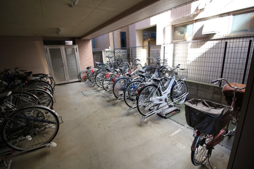 駐輪場 ヴュ－テラス戸田公園