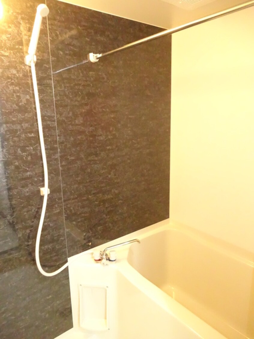 バス／シャワールーム等 Ｑｕａｔｒｅ　Ｓａｉｓｏｎ