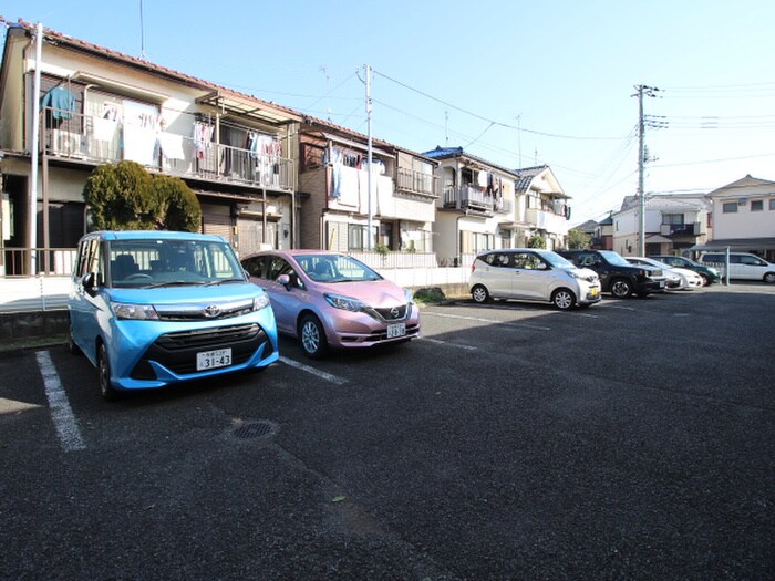 駐車場 ライトパレス