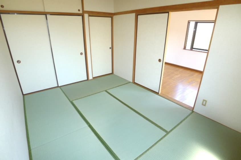 居室 モンシャトー秋津