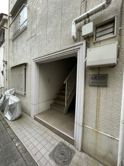 エントランス部分 池尻エイト