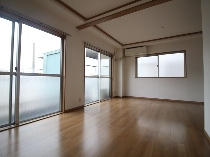 居室 大倉山フラワ－ハイツ