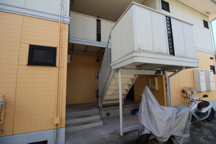 エントランス部分 ファミール鍛冶ヶ谷