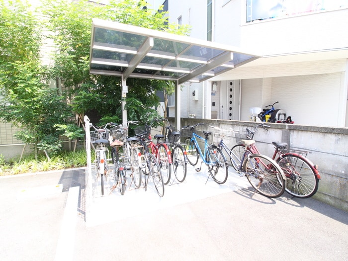 駐輪場 リトスブレアル