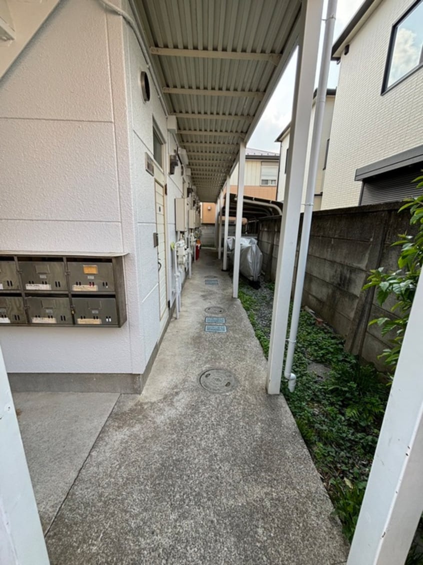 エントランス部分 コーポムラサキ