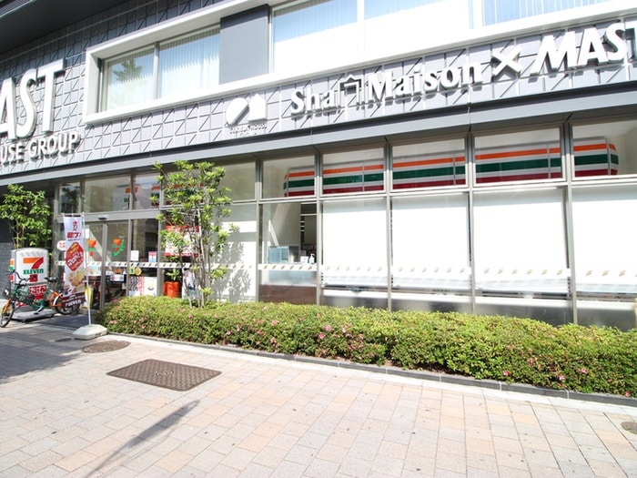 セブンイレブン(コンビニ)まで88m ＯＬＩＯ麻布十番（1008）