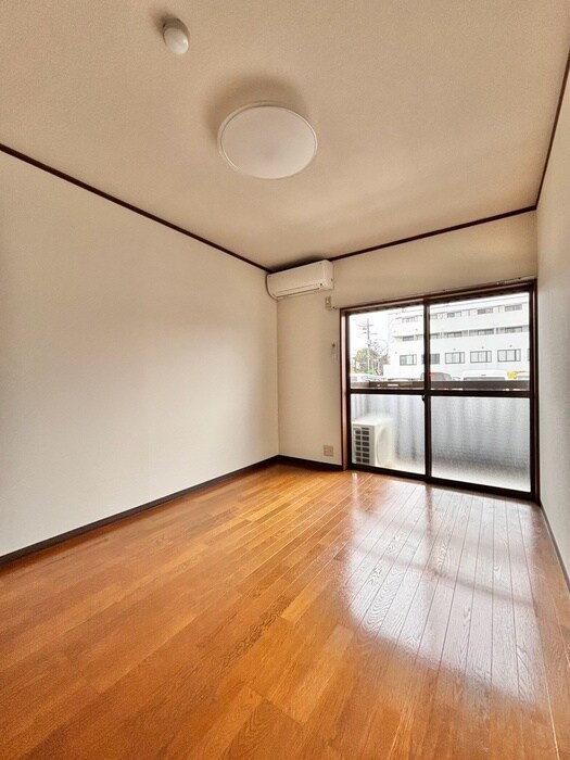 居室 フォーレスト１