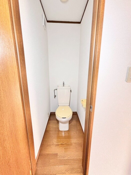 トイレ フォーレスト１