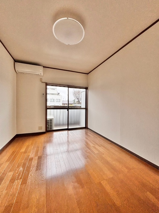 居室 フォーレスト１