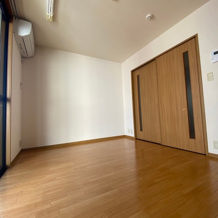 居室 エスコ－トＡ館