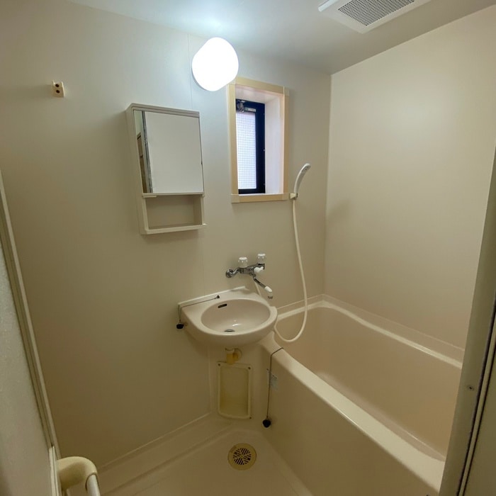 バス／シャワールーム等 エスコ－トＡ館