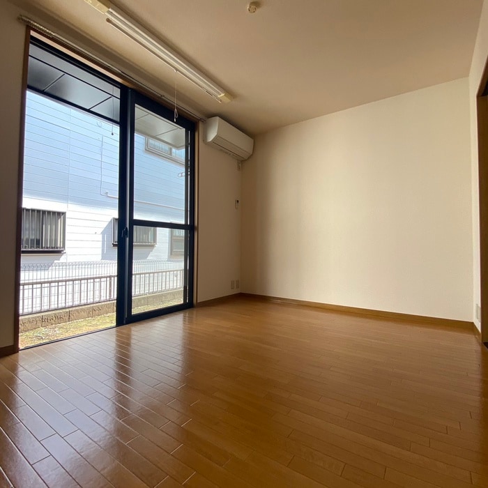 居室 エスコ－トＡ館