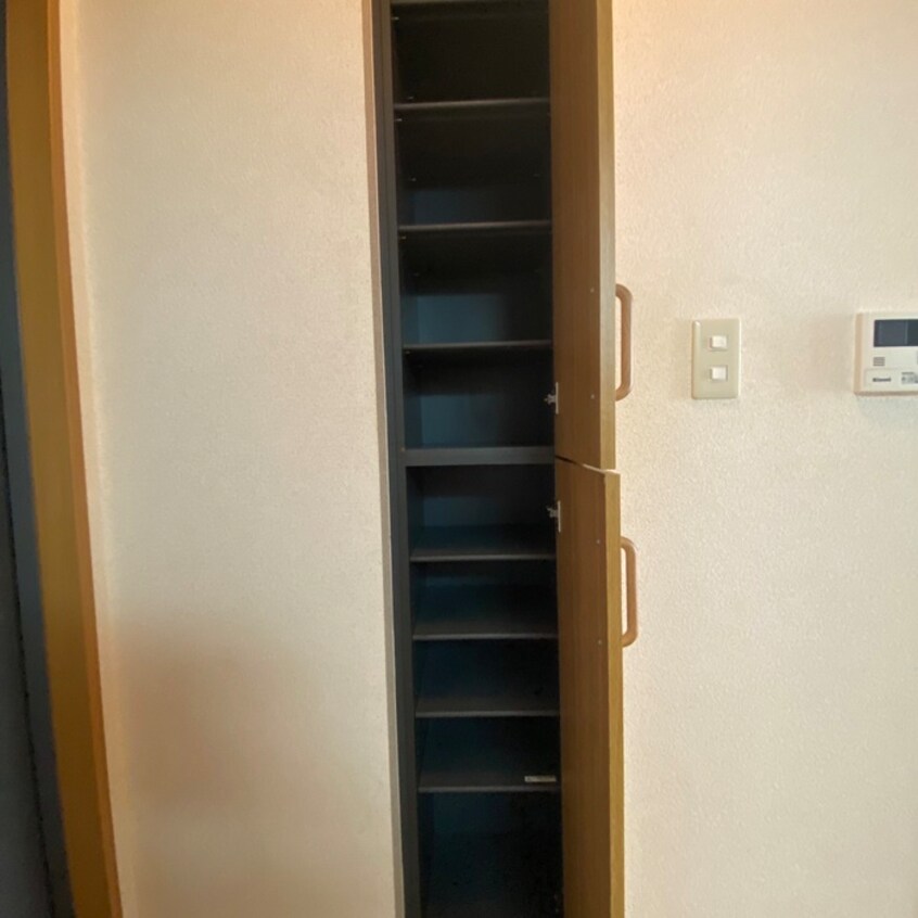 靴箱 エスコ－トＡ館