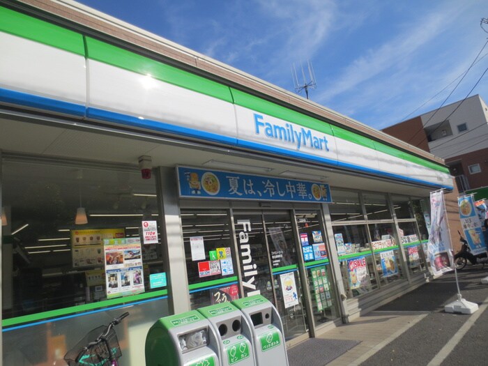 ファミリーマート(コンビニ)まで126m ジョイフルオークラＮｏ２０