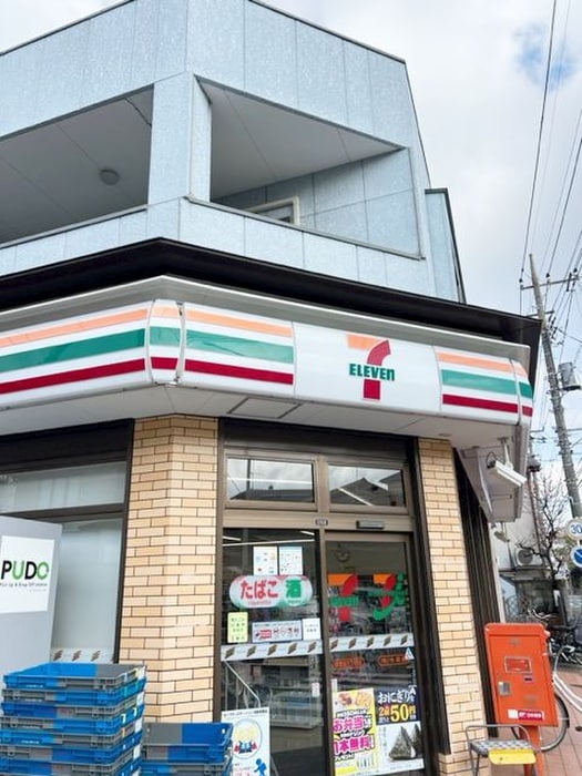 セブンイレブン蕨塚越5丁目店(コンビニ)まで130m Ｍａｉｓｏｎ・Ｏｌｉｖｅ