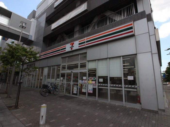 セブンイレブン(コンビニ)まで160m メゾンルミエール