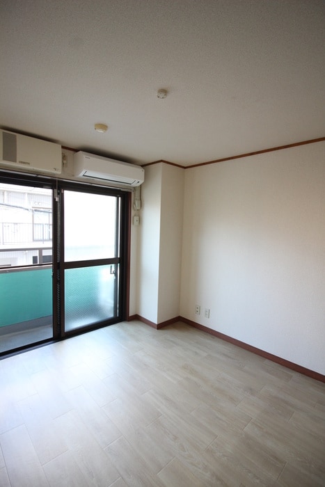 居室 タウンパレスコヤマ