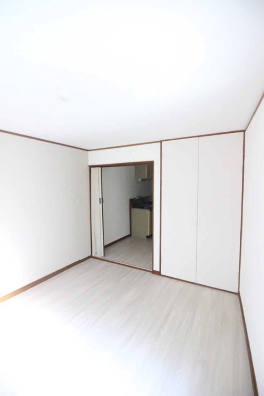 居室 タウンパレスコヤマ