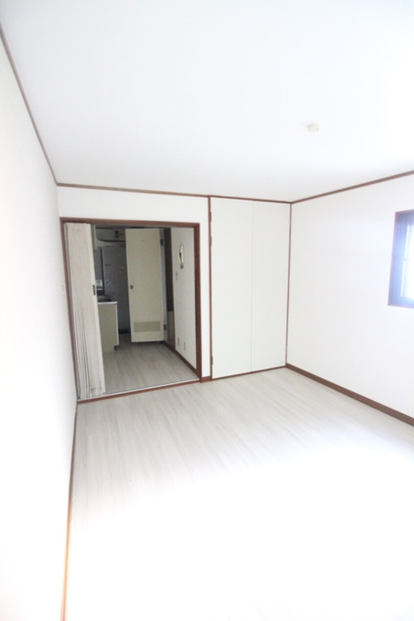 居室 タウンパレスコヤマ