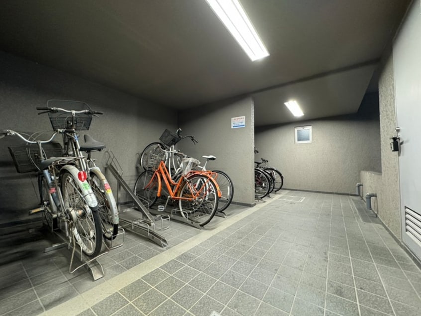 駐輪場 プライムアーバン西早稲田