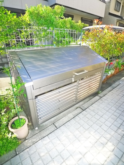 建物設備 レッドコート