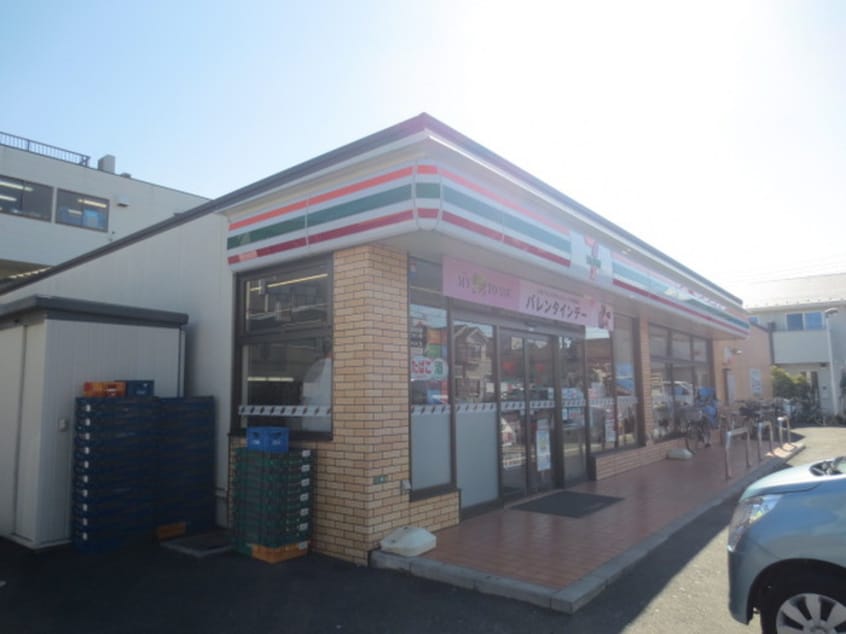 セブンイレブン(コンビニ)まで210m サンヴィラージュ