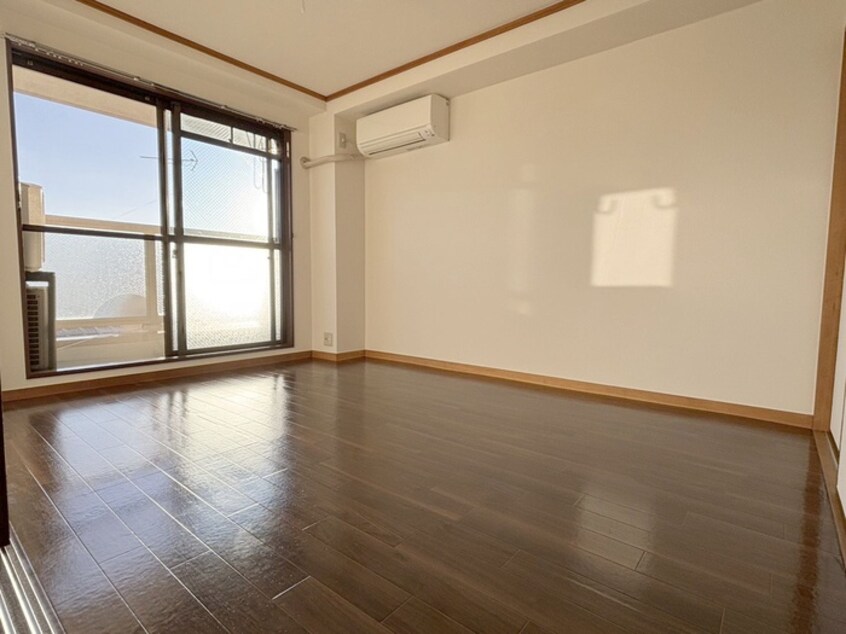 居室 ロイヤルハウス