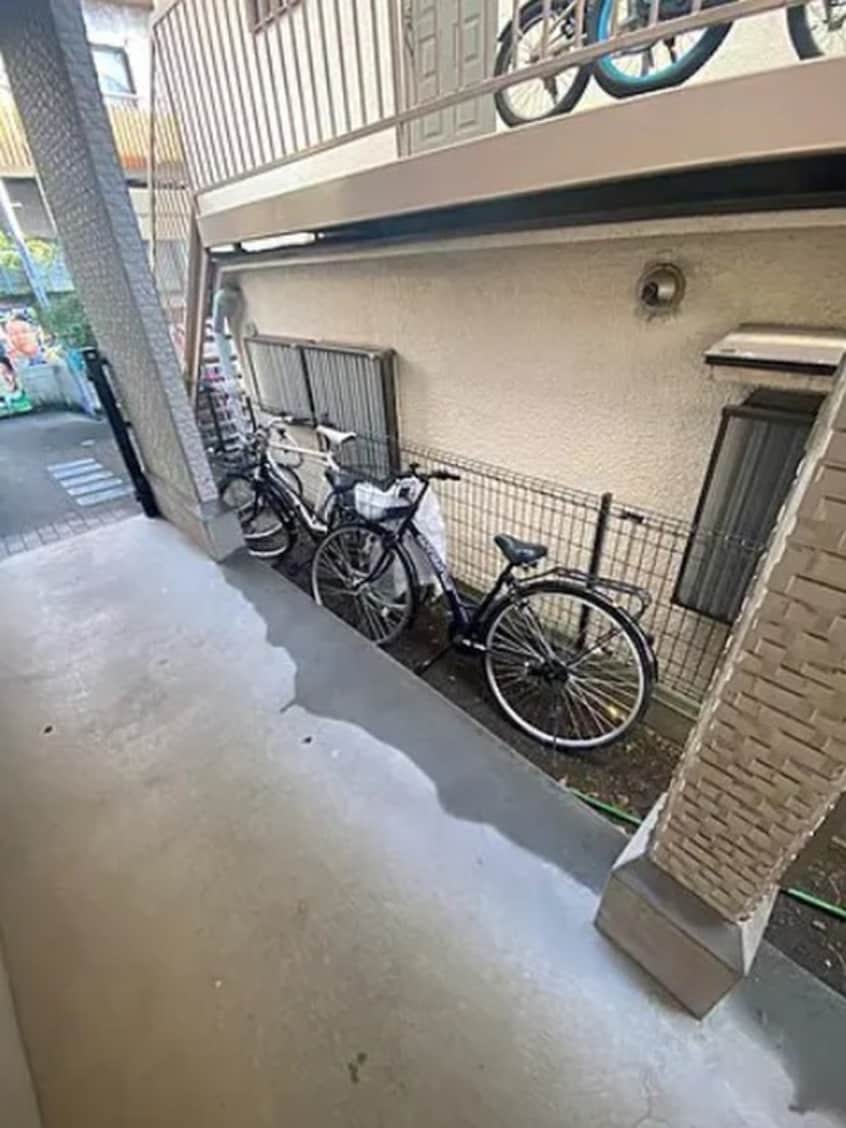 駐輪場 テル代官山