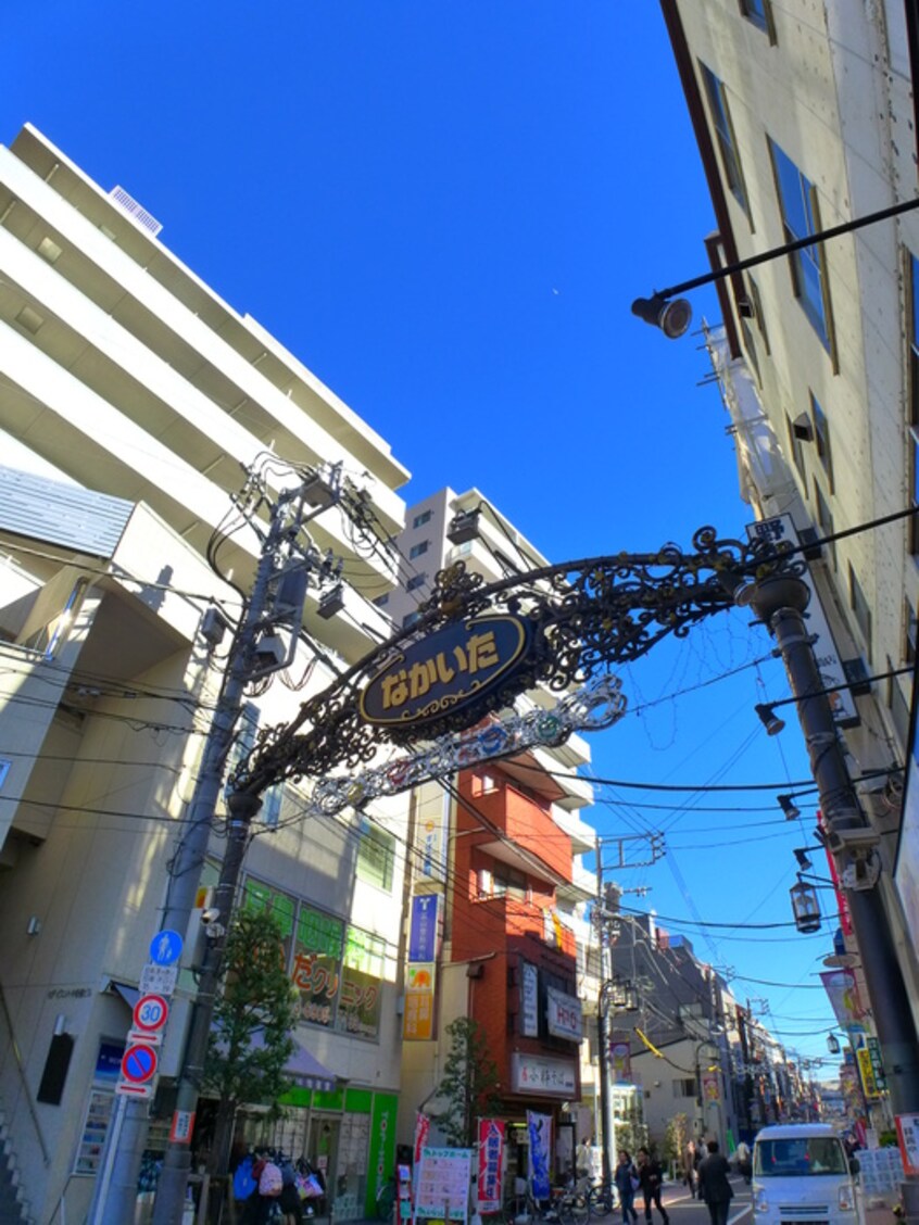 中板橋商店街(コンビニ)まで362m 中村荘