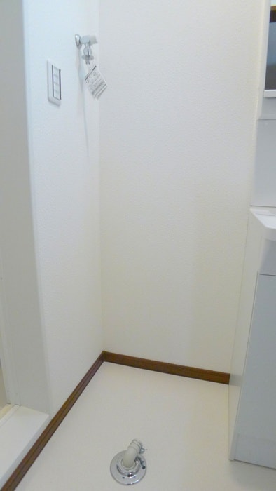 洗濯機置場 エレ・シャルム墨田