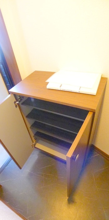 靴箱 エレ・シャルム墨田