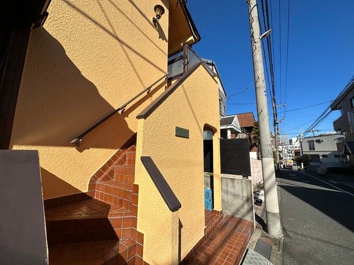 エントランス部分 サントムハイツ